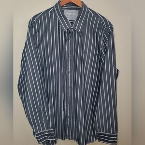 American Eagle Men's XXL dress shirt